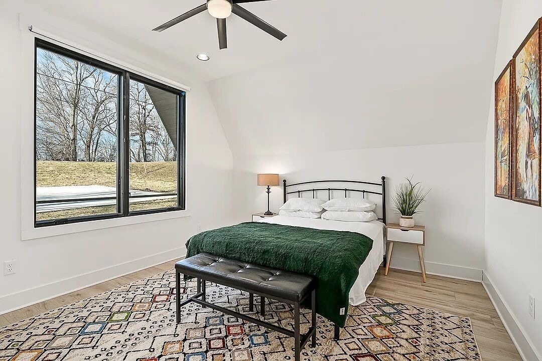 Photo of Bedroom in Smithville