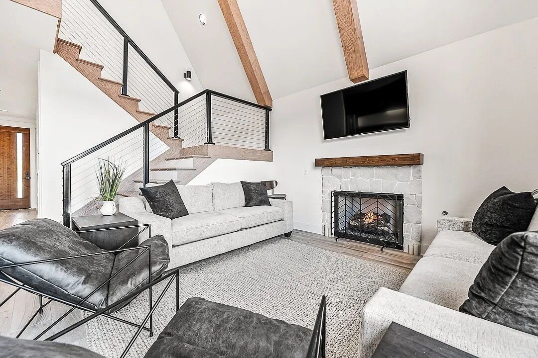 Photo of Livingroom in Smithville