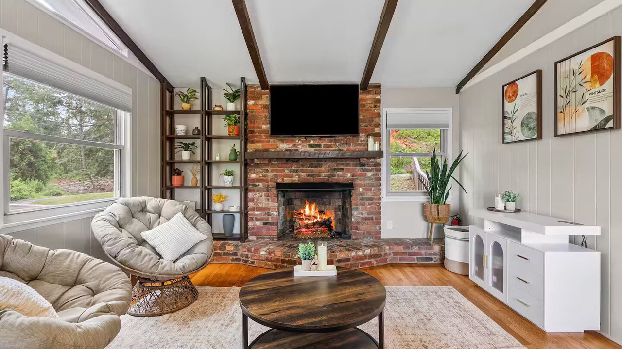 Photo of Livingroom in Royal Pines