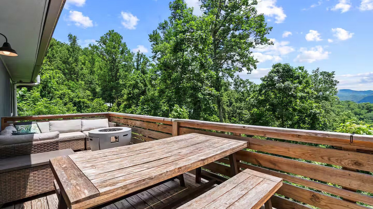 Photo of Outdoor in Royal Pines