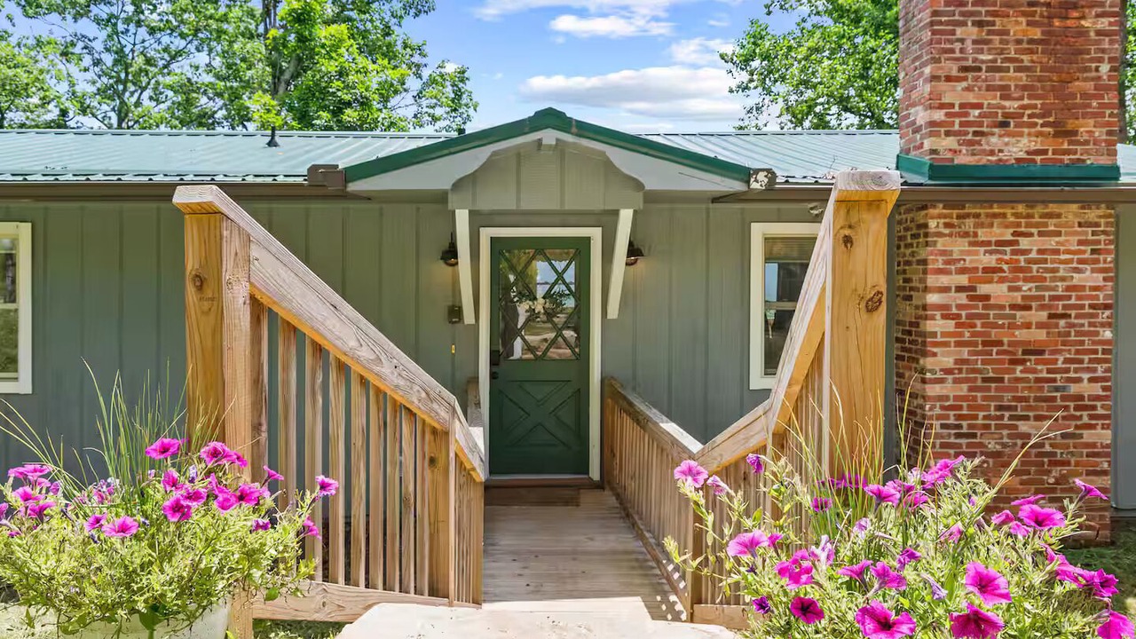 Photo of Outdoor in Royal Pines