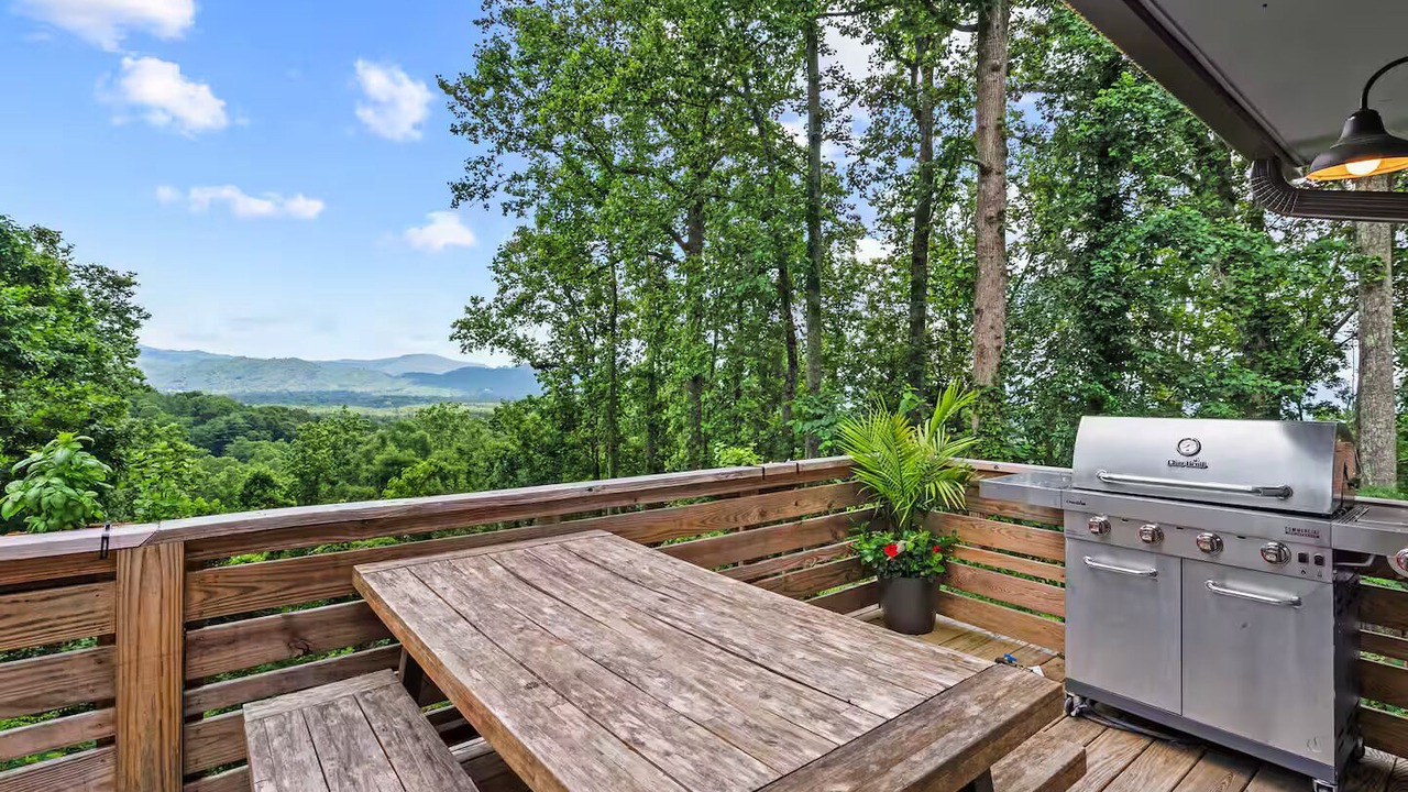 Photo of Outdoor in Royal Pines