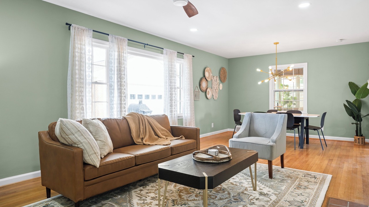 Photo of Livingroom in Greensboro