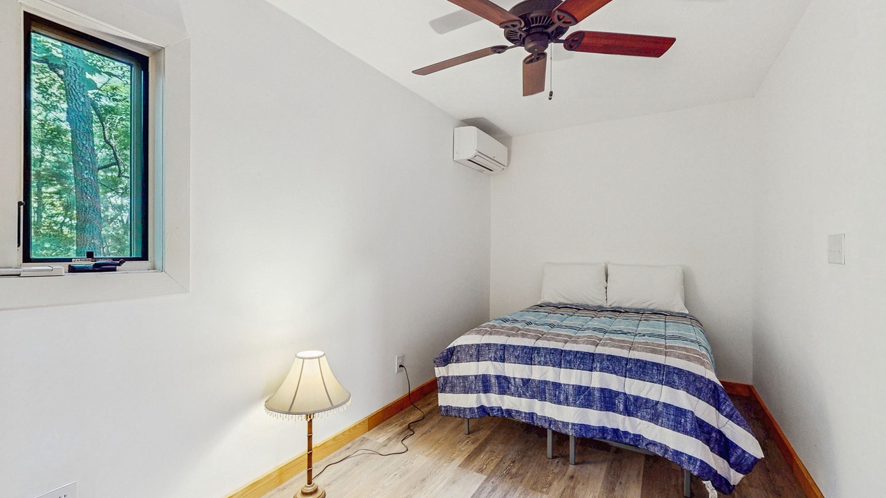 Photo of Bedroom in Spruce Pine