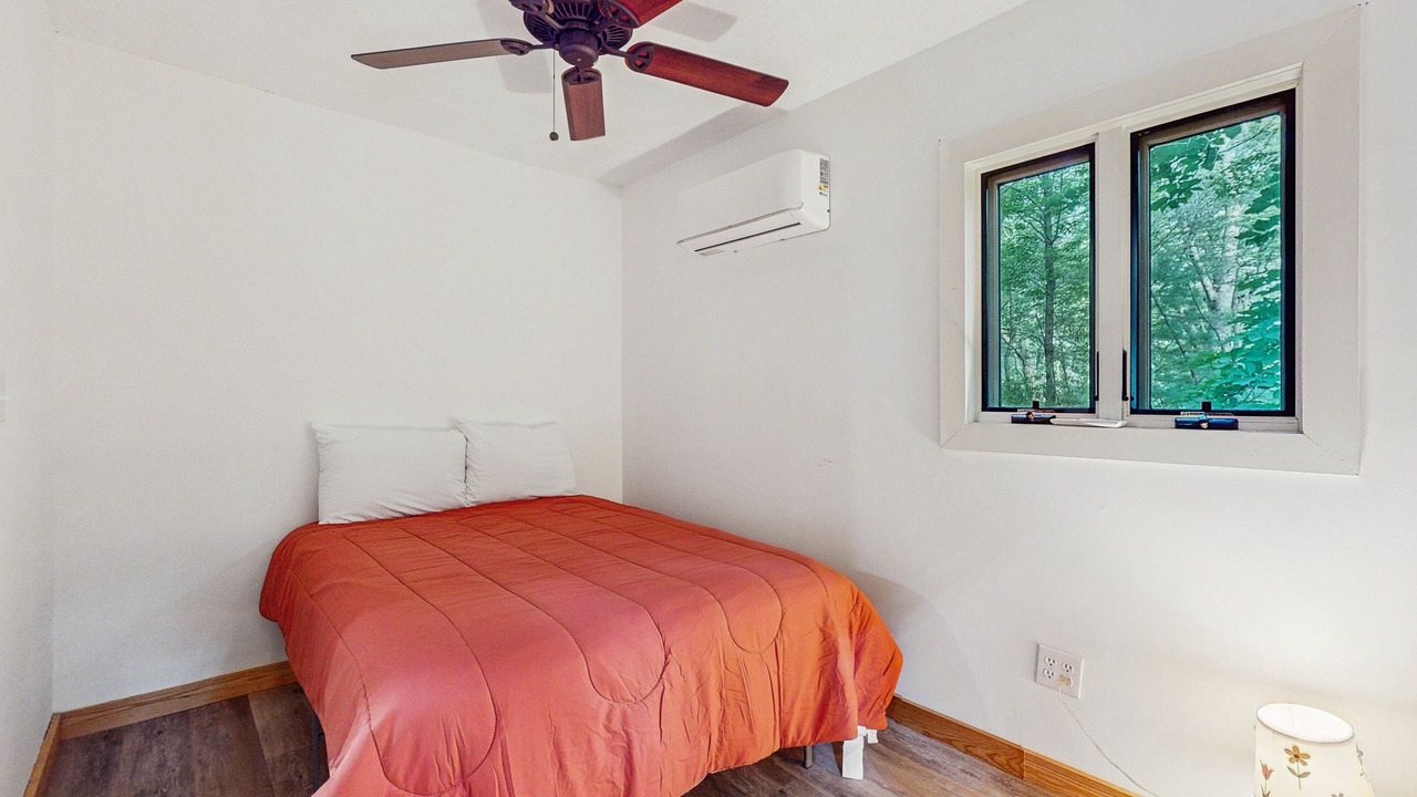 Photo of Bedroom in Spruce Pine