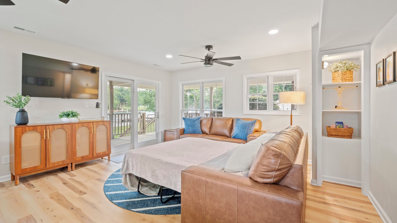 Photo of Livingroom in Claremont