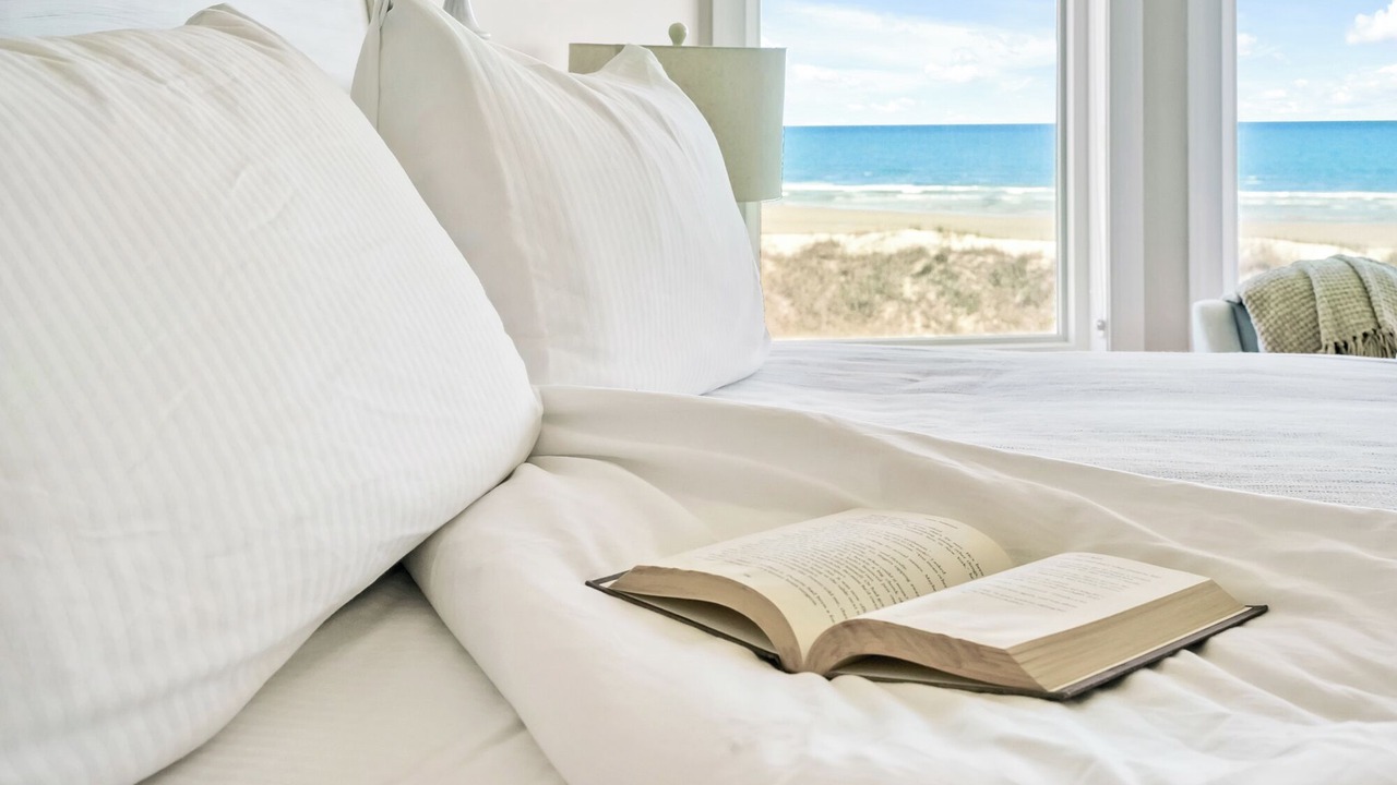 Photo of Bedroom in Sunset Beach