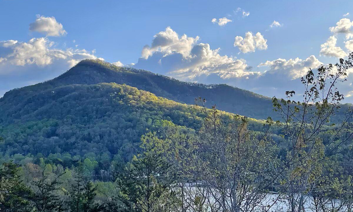 Photo of Patio Balcony in Lake Lure