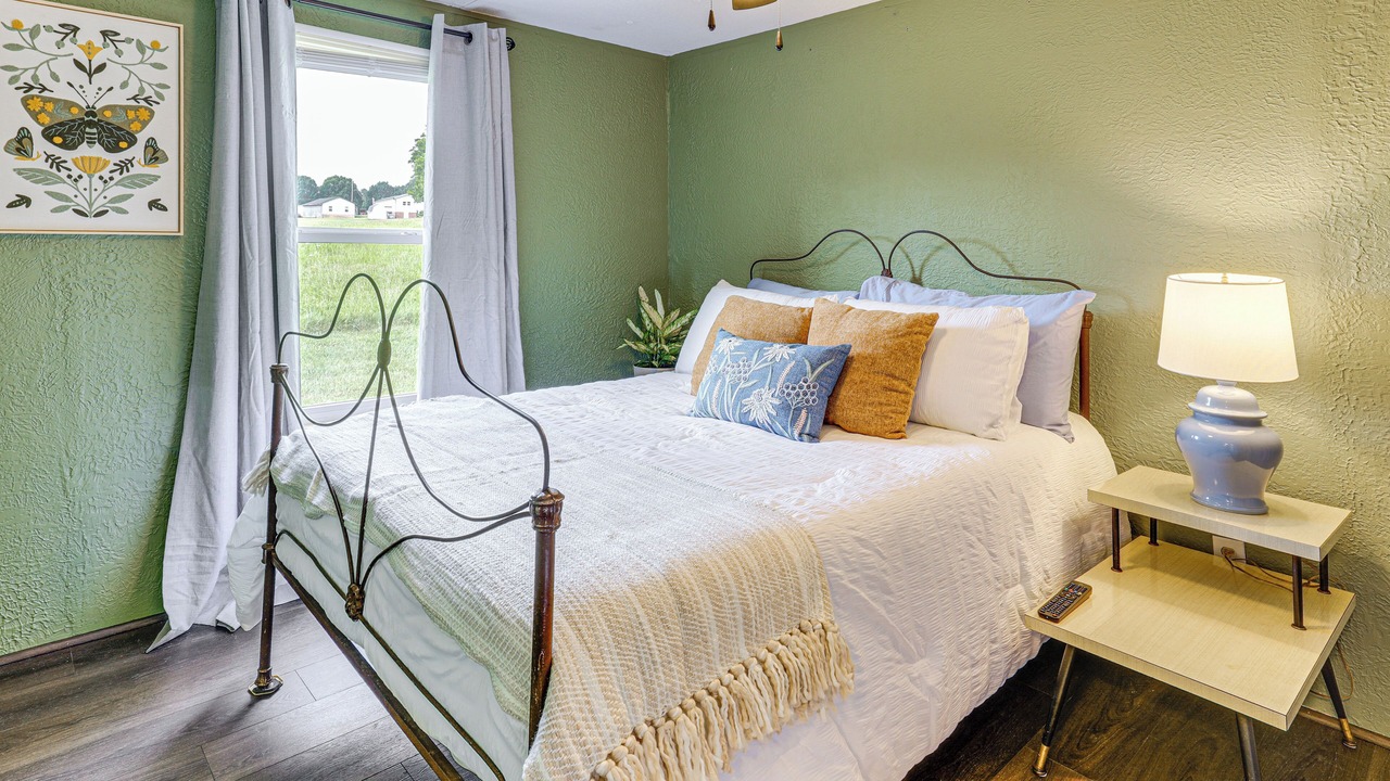 Photo of Bedroom in Taylorsville