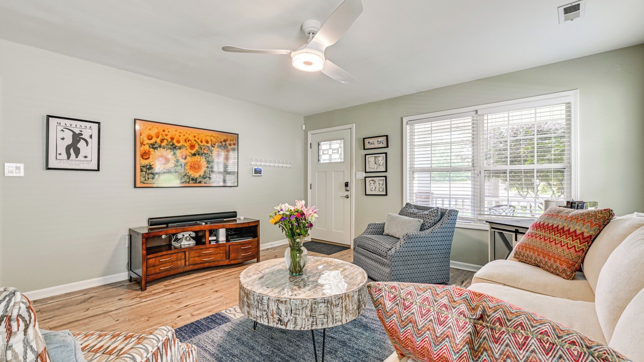 Photo of Livingroom in Belmont Historic District