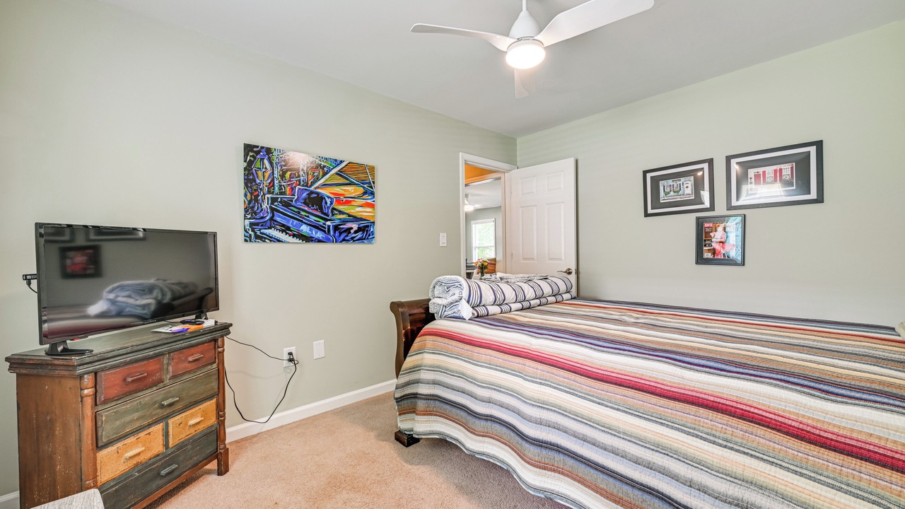 Photo of Bedroom in Belmont Historic District