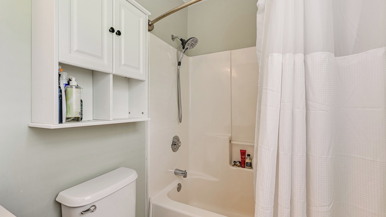 Photo of Bathroom in Belmont Historic District