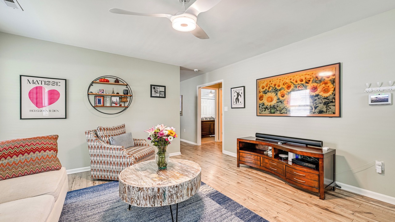 Photo of Livingroom in Belmont Historic District