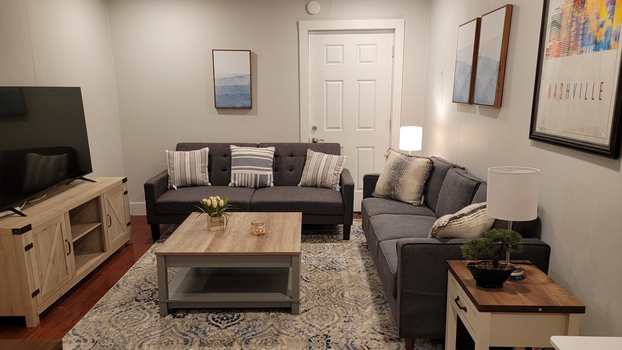Photo of Livingroom in College Heights - Clifton