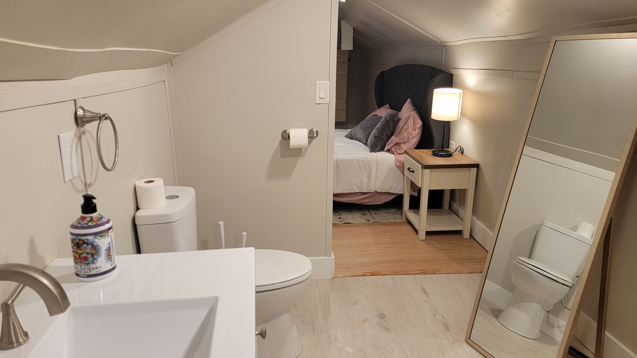Photo of Bathroom in College Heights - Clifton