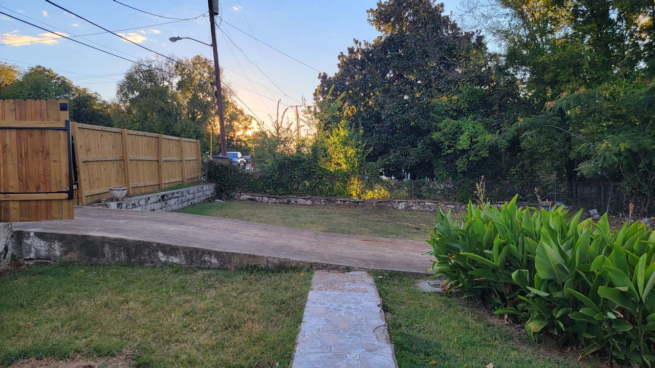 Photo of Outdoor in College Heights - Clifton