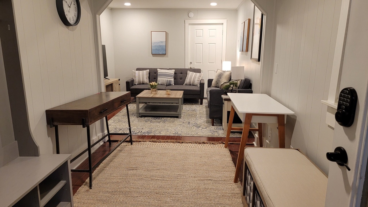 Photo of Livingroom in College Heights - Clifton