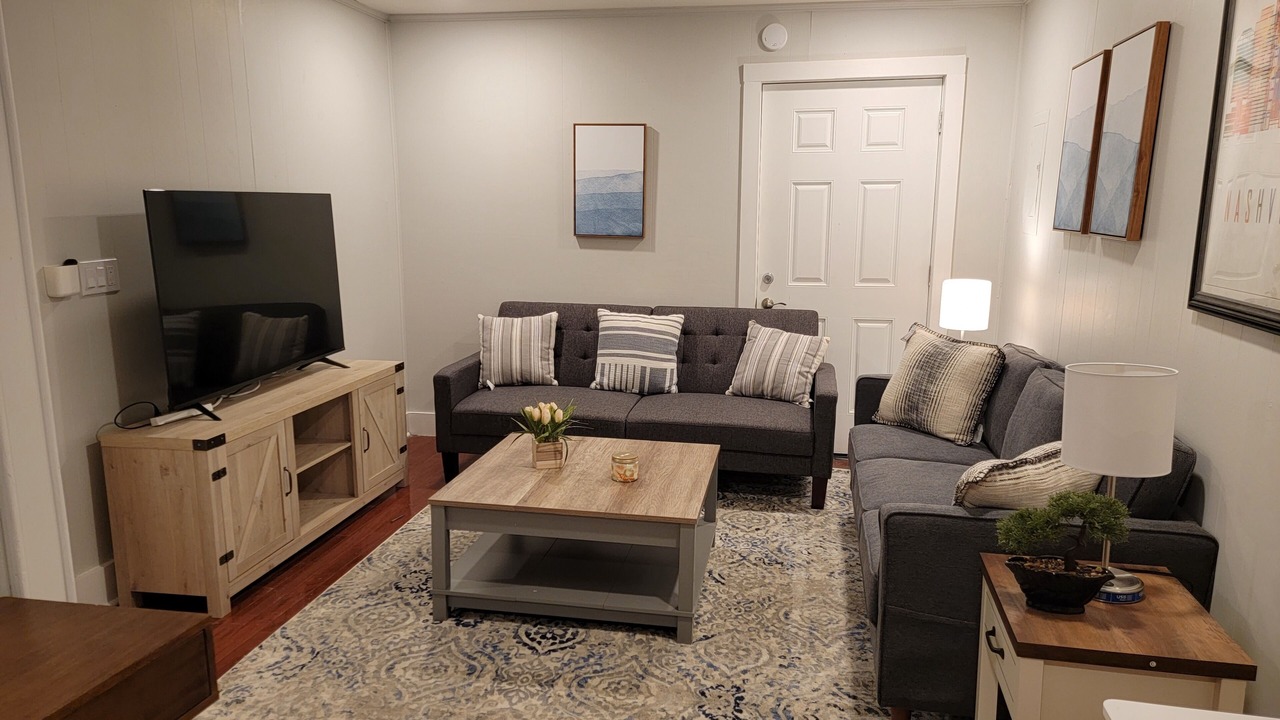 Photo of Livingroom in College Heights - Clifton