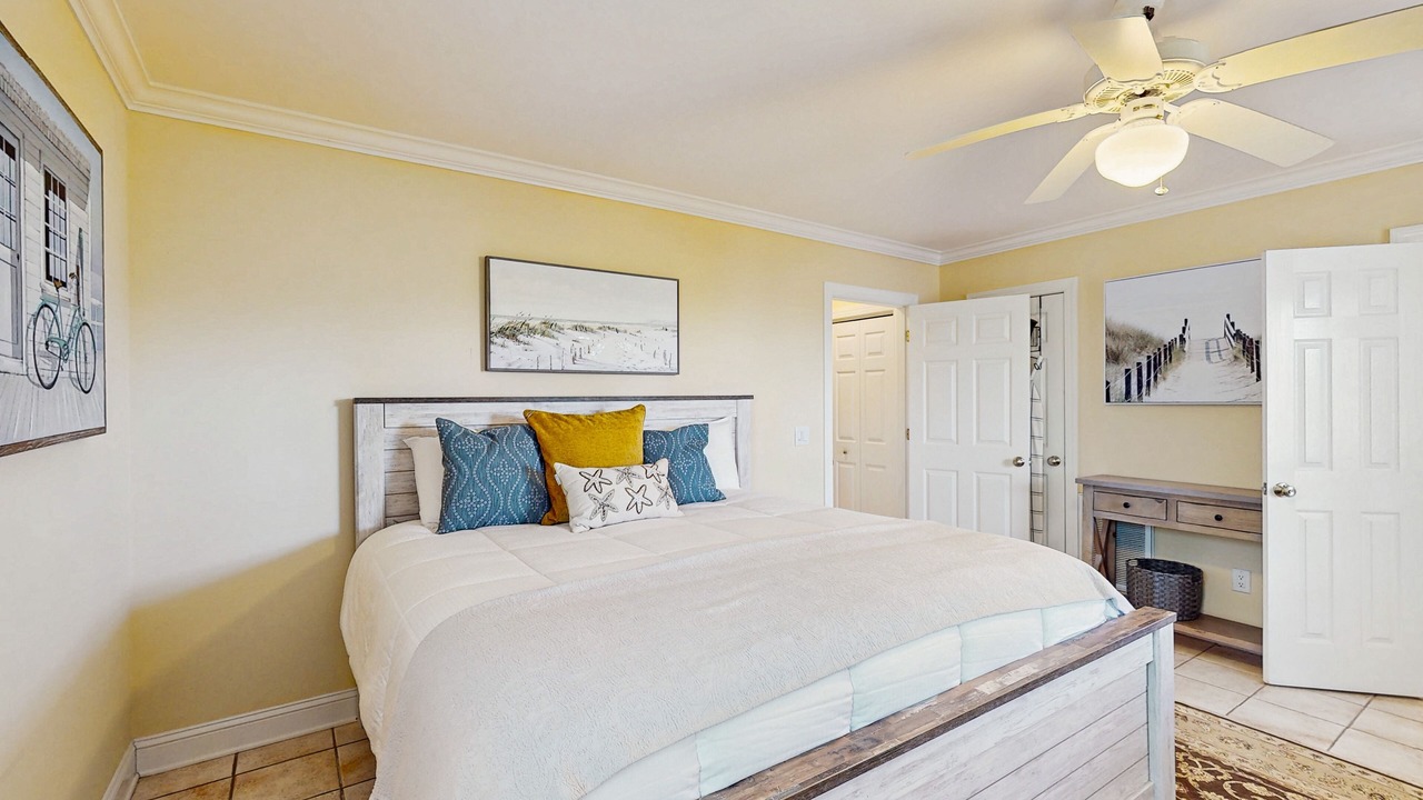 Photo of Bedroom in Wilmington Beach