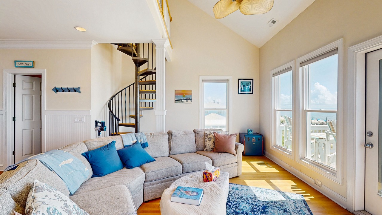 Photo of Livingroom in Wilmington Beach