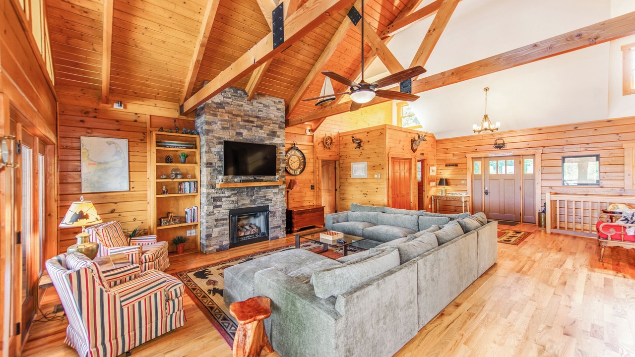 Photo of Livingroom in Dixie - Berryhill