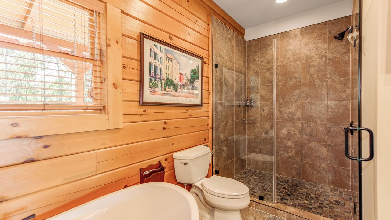 Photo of Bathroom in Dixie - Berryhill