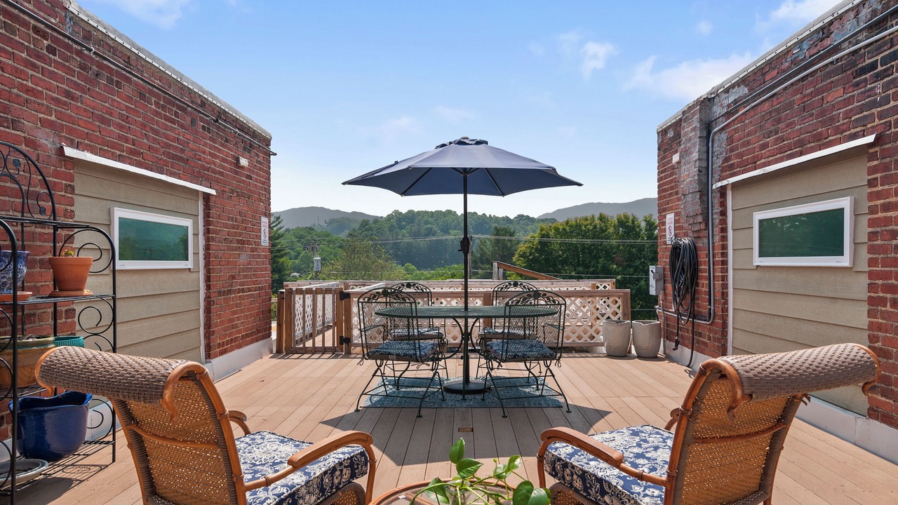 Photo of Outdoor in Waynesville