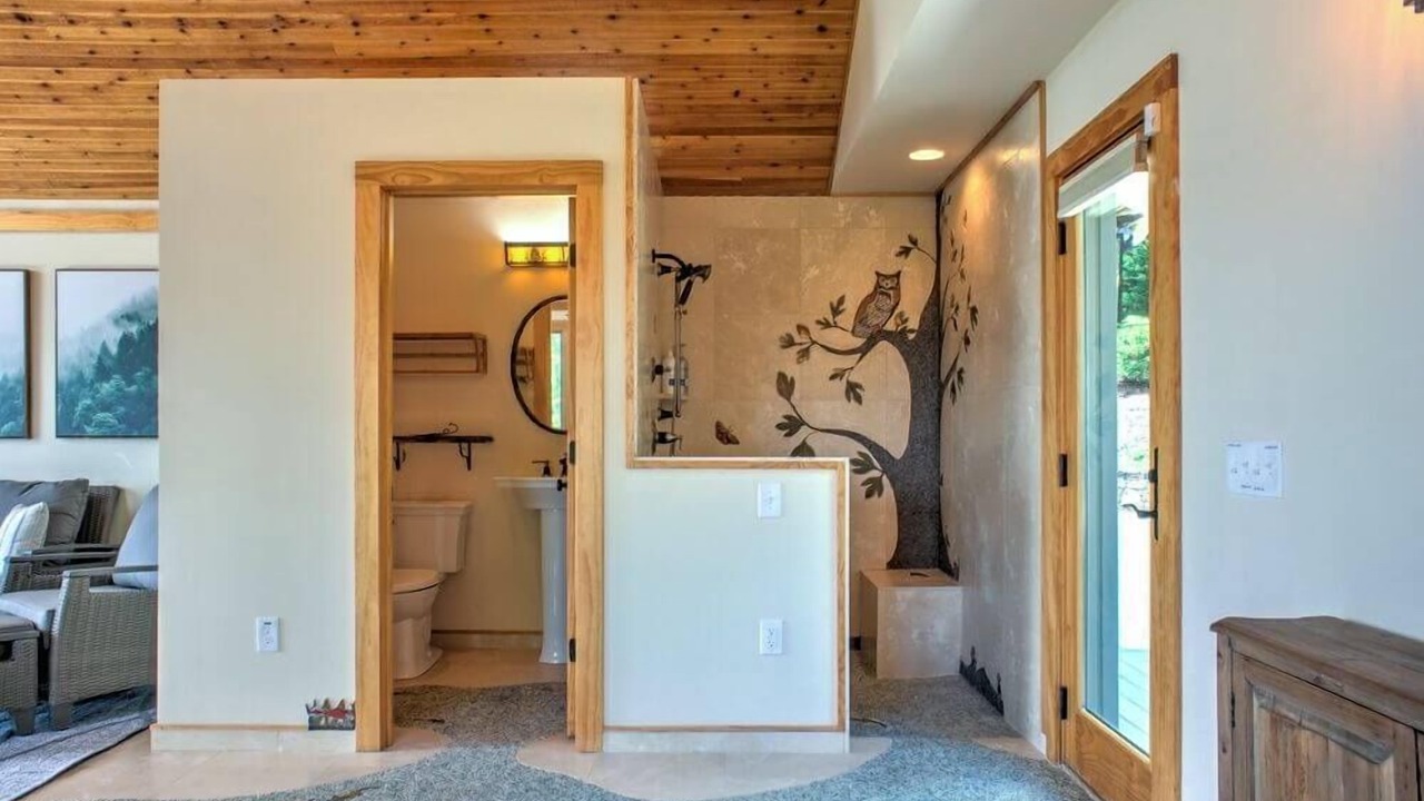 Photo of Bathroom in Clyde