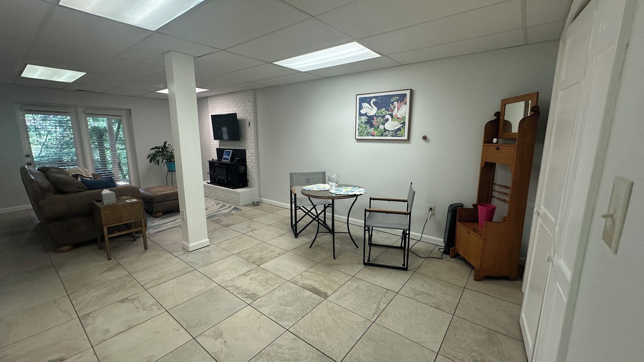Photo of Livingroom in Hickory