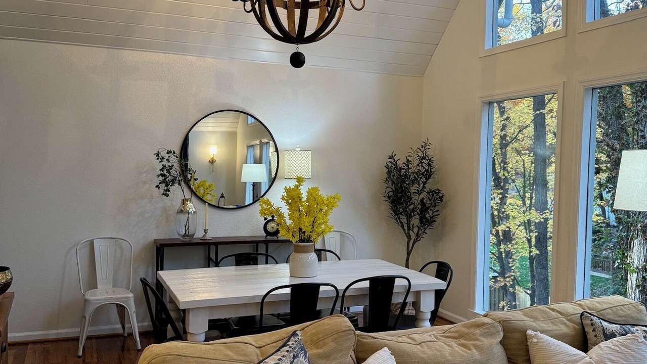 Photo of Livingroom in Raleigh
