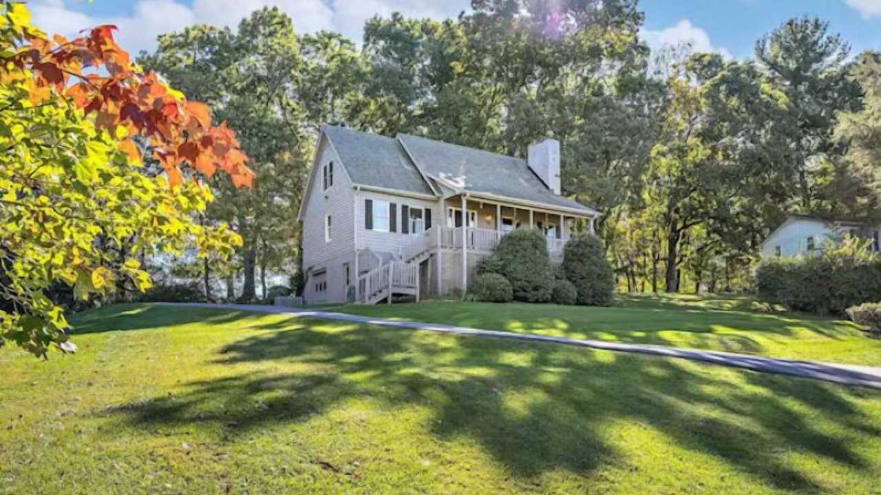 Photo of Outdoor in Weaverville