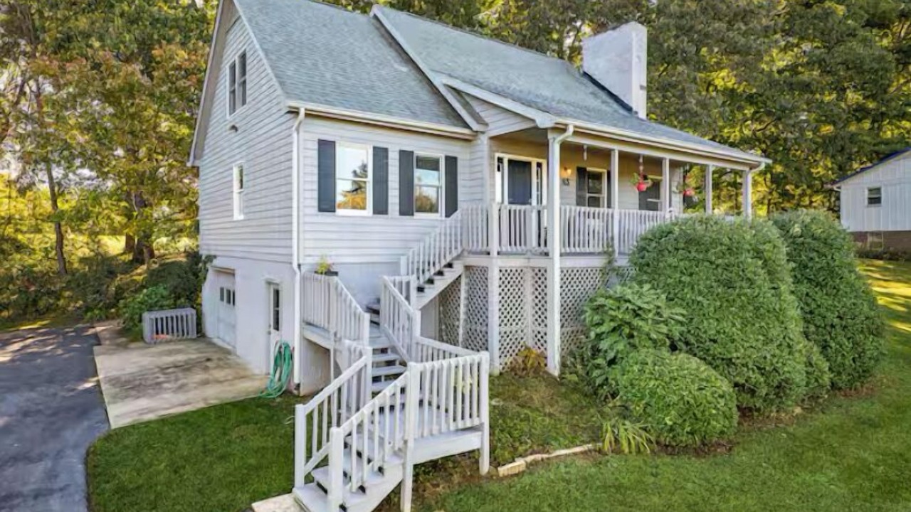 Photo of Outdoor in Weaverville