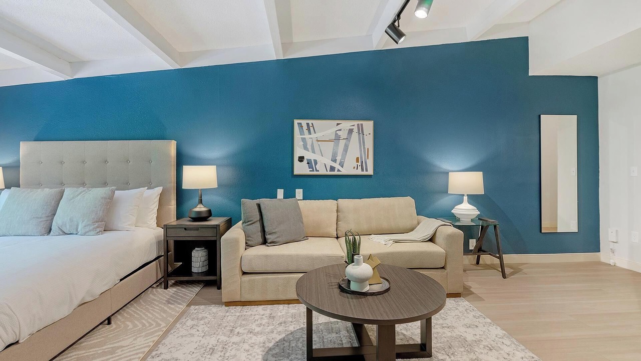 Photo of Livingroom in Northeast Raleigh