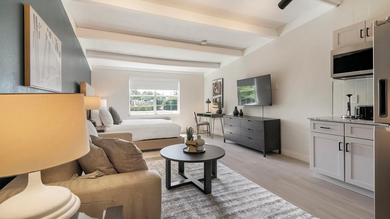 Photo of Livingroom in Northeast Raleigh