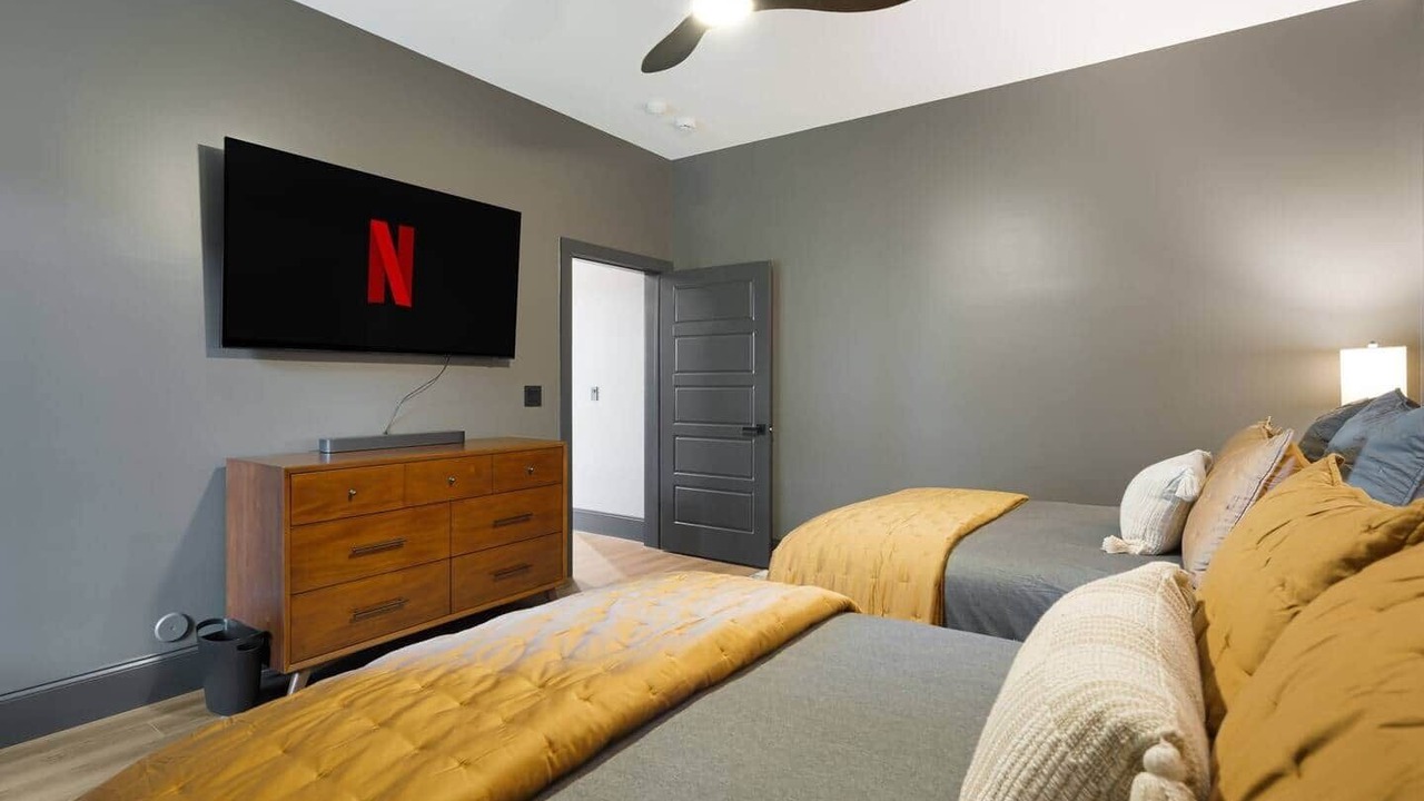 Photo of Bedroom in Tuxedo