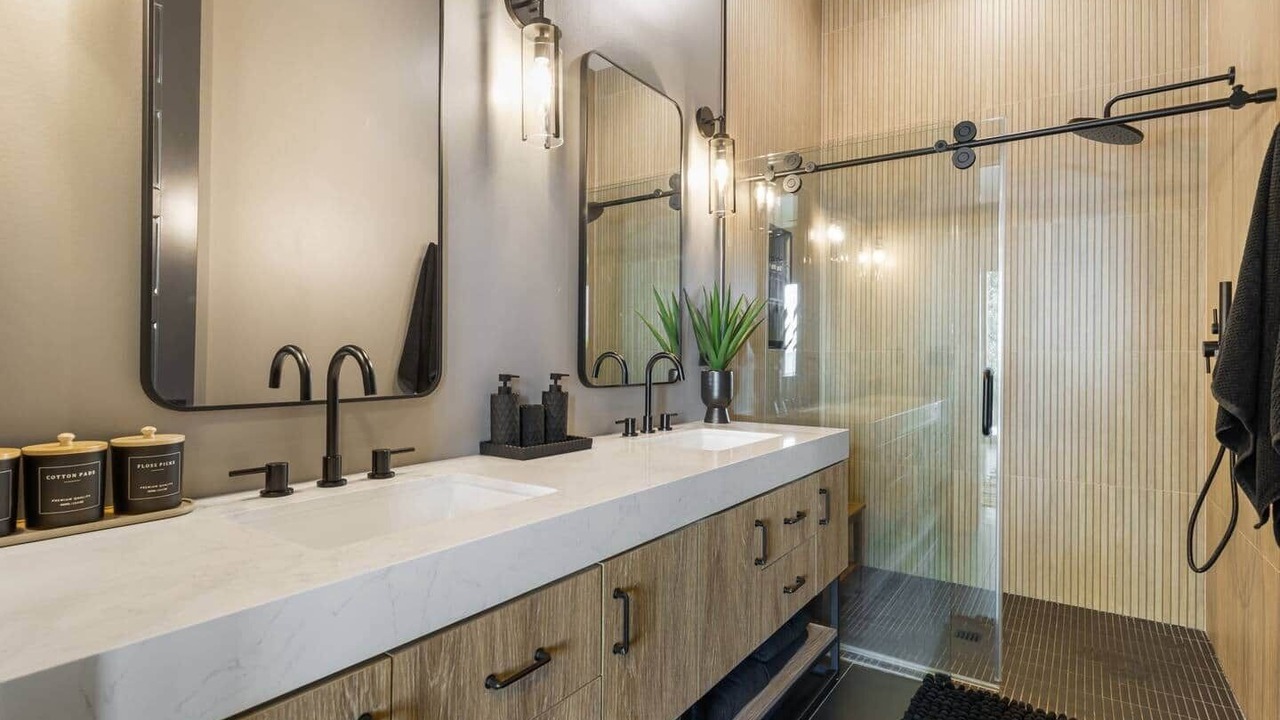Photo of Bathroom in Tuxedo