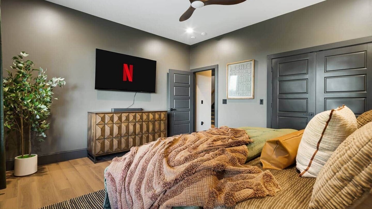 Photo of Bedroom in Tuxedo