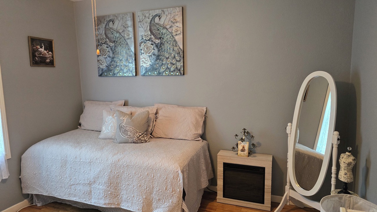 Photo of Bedroom in Burnsville