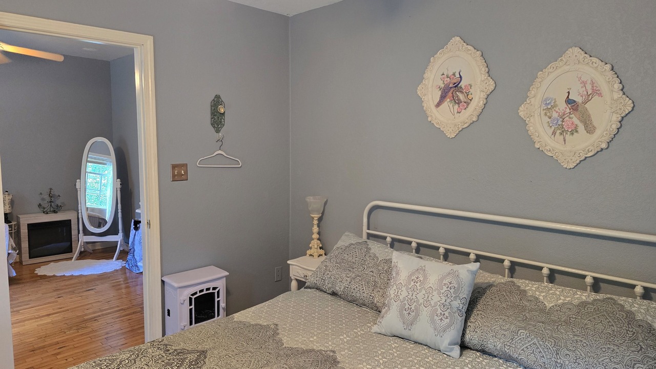 Photo of Bedroom in Burnsville