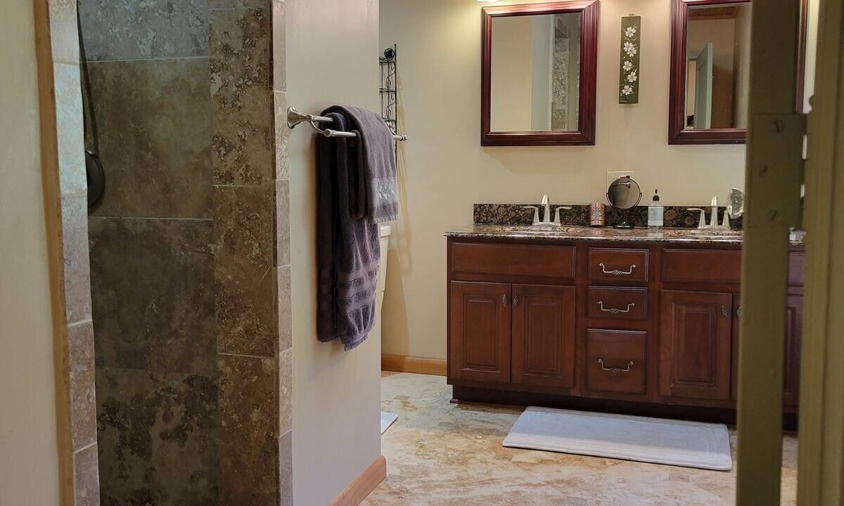 Photo of Bathroom in Boomer