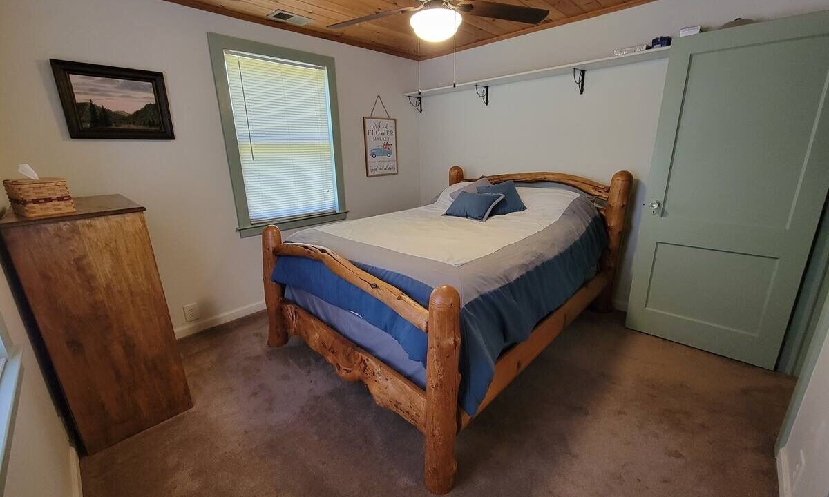 Photo of Bedroom in Boomer