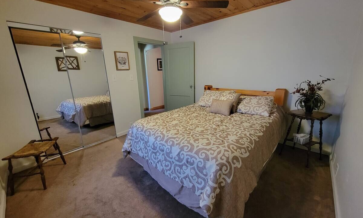 Photo of Bedroom in Boomer