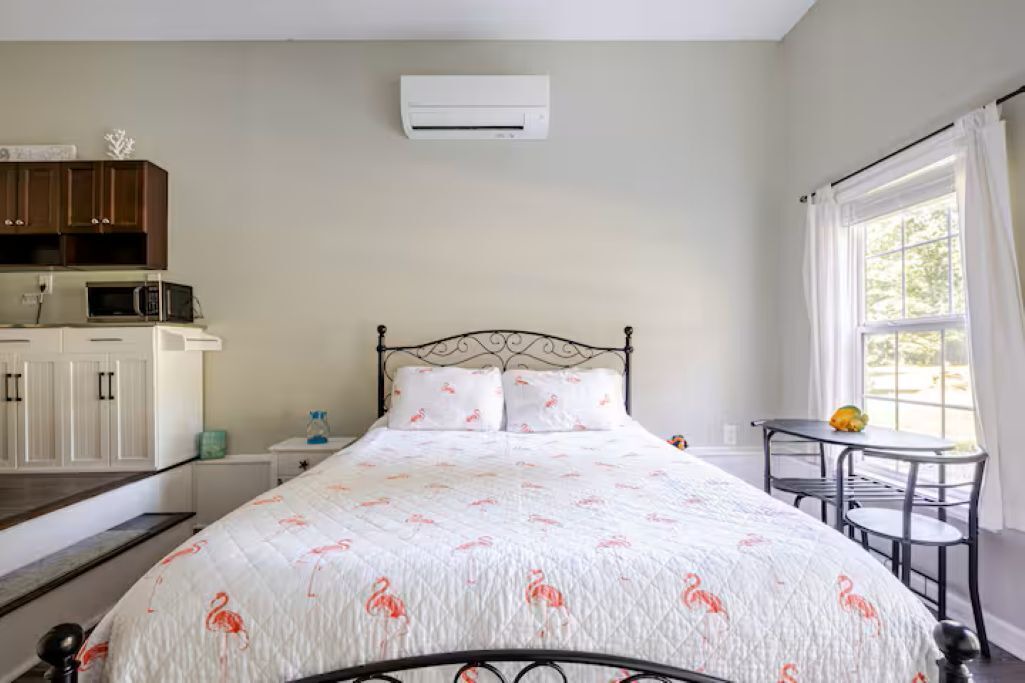 Photo of Bedroom in Pleasant Garden
