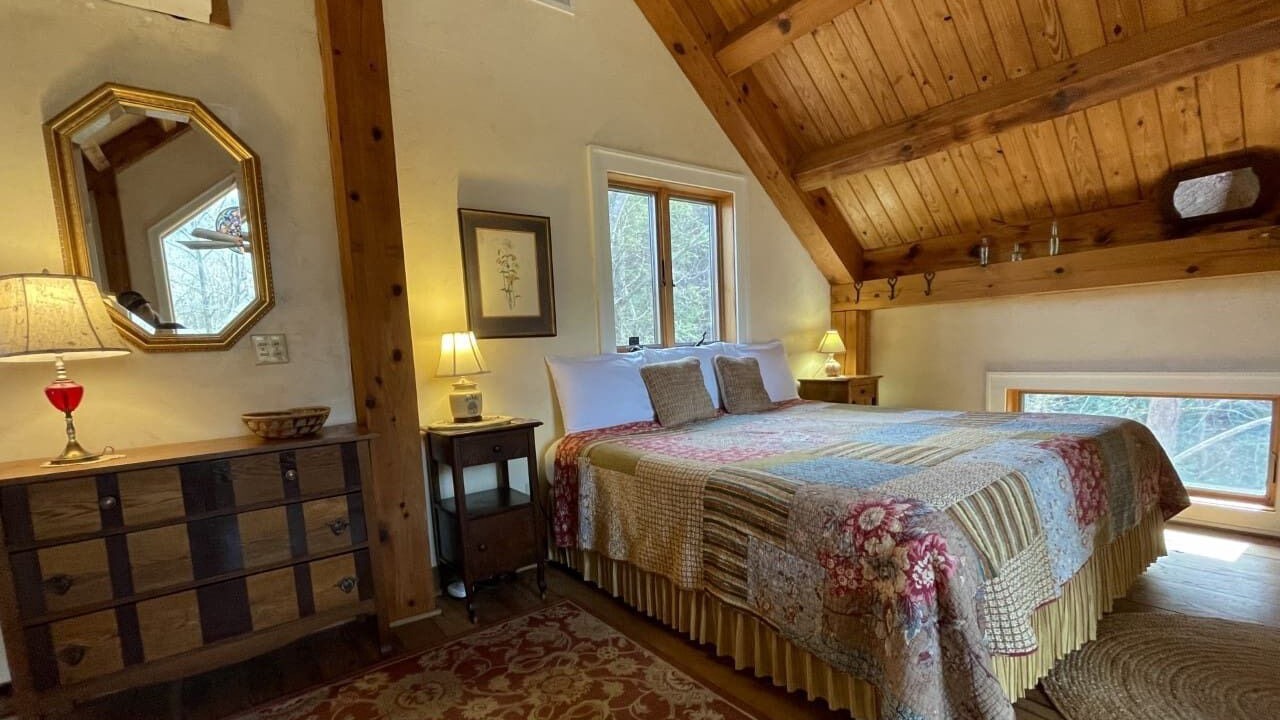 Photo of Bedroom in Hot Springs