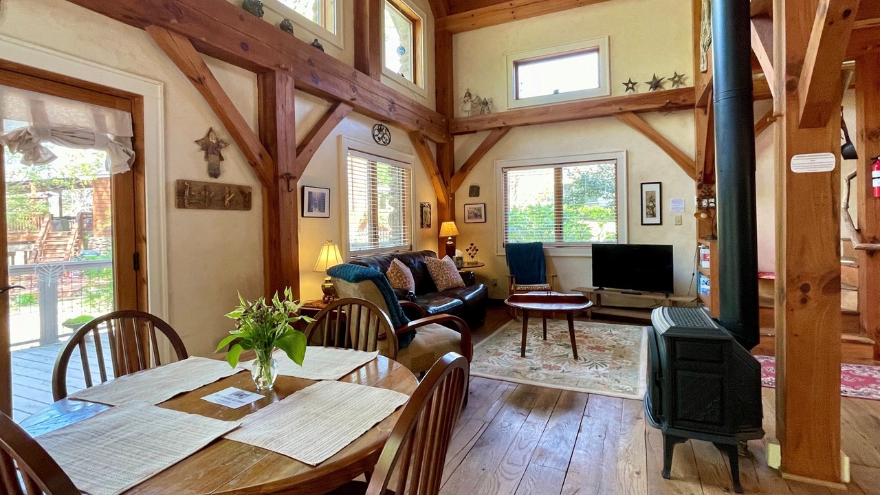 Photo of Bedroom in Hot Springs