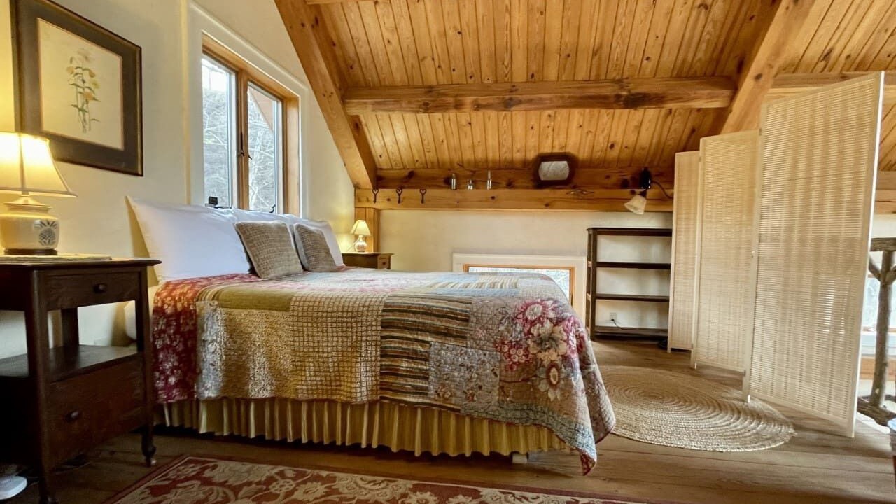 Photo of Bedroom in Hot Springs