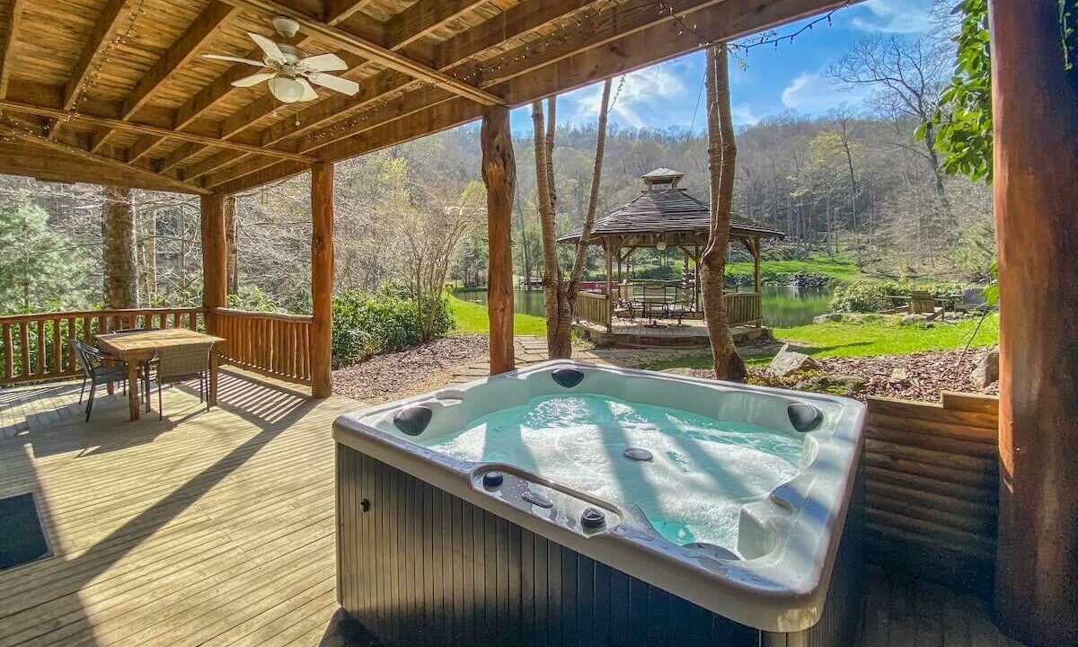 Photo of Outdoor in Mars Hill