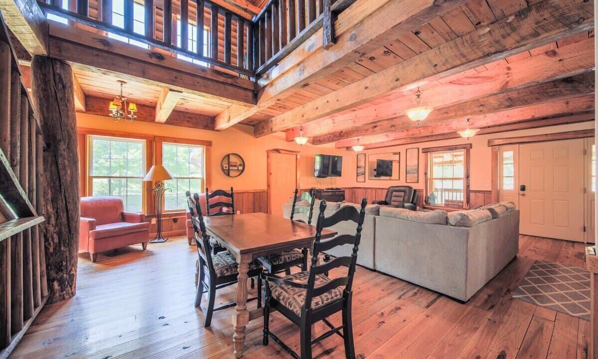 Photo of Bedroom in Mars Hill
