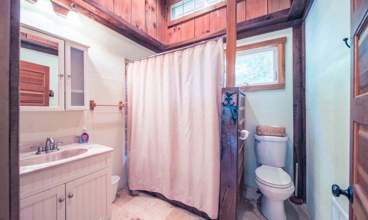 Photo of Bathroom in Mars Hill