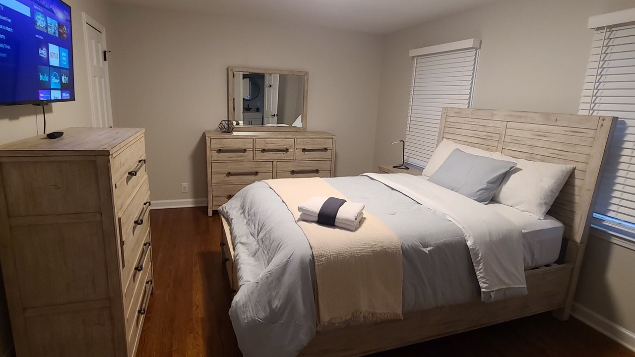 Photo of Bedroom in Sharon Woods